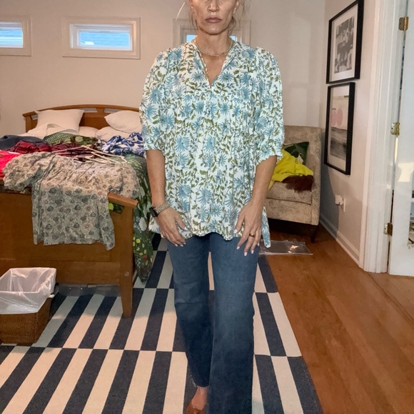 Mille Thalia  top in floral Blue and Green - Picture 2 of 6